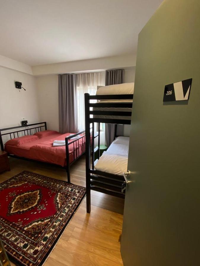 Vanilla Sky Boutique Hostel Tirana Exterior photo