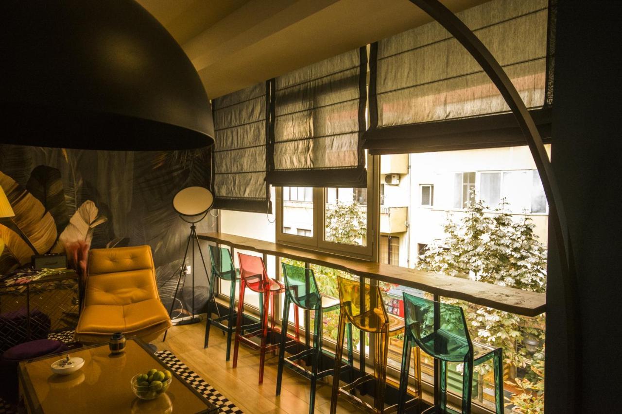 Vanilla Sky Boutique Hostel Tirana Exterior photo