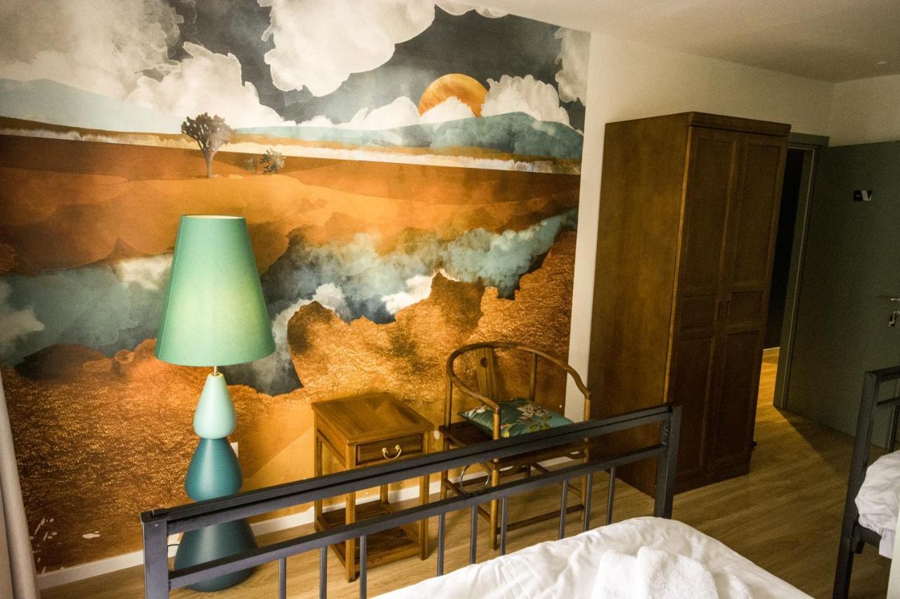 Vanilla Sky Boutique Hostel Tirana Exterior photo