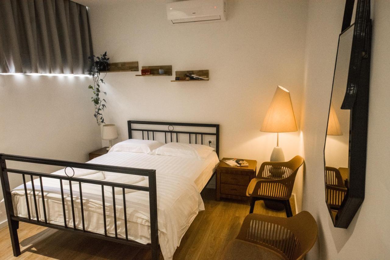 Vanilla Sky Boutique Hostel Tirana Exterior photo