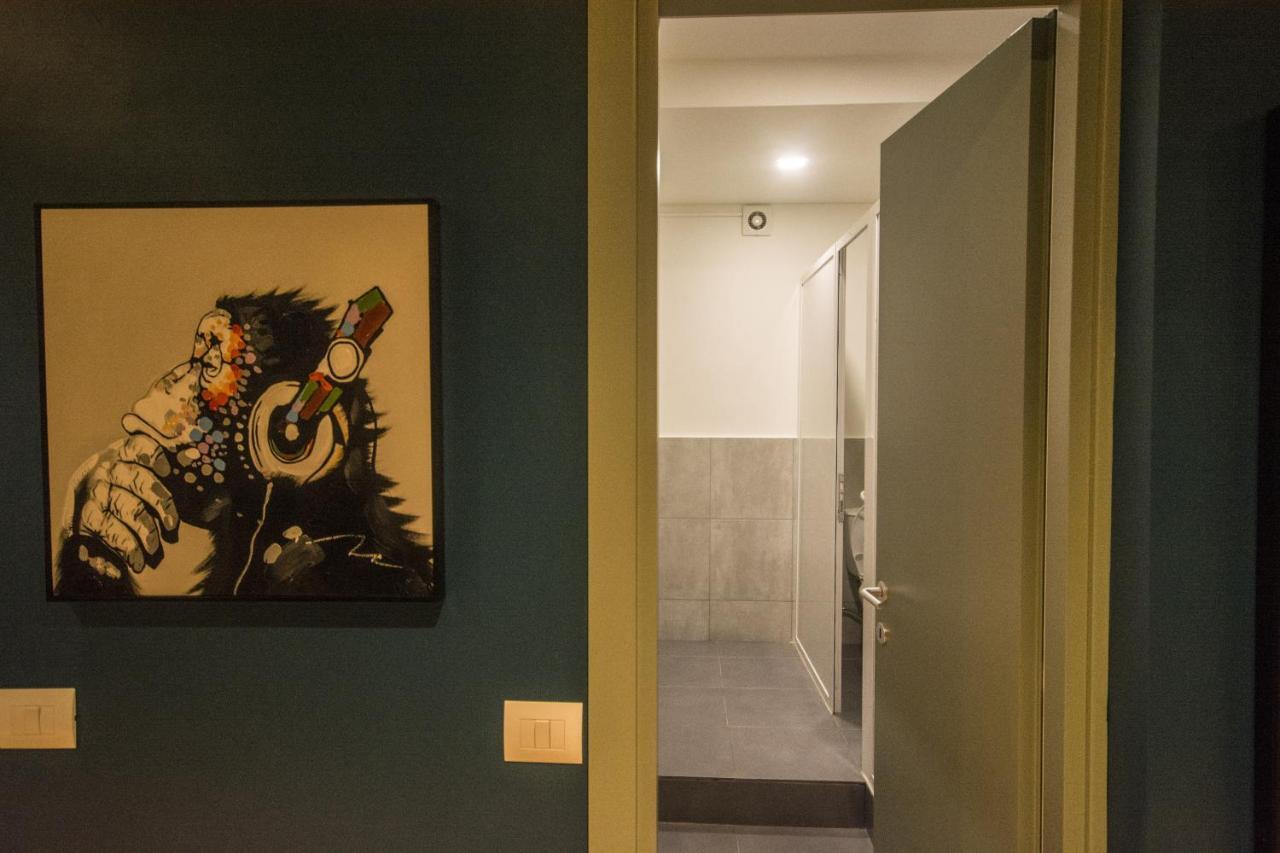 Vanilla Sky Boutique Hostel Tirana Exterior photo